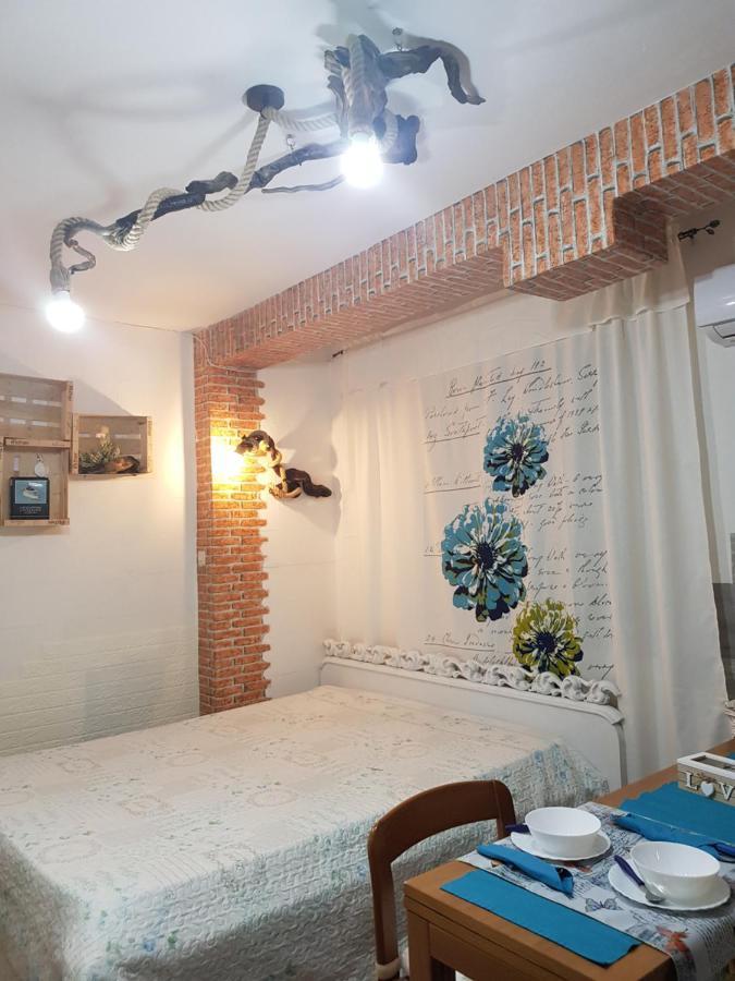 Mari En Bed & Breakfast Castel Volturno Eksteriør bilde